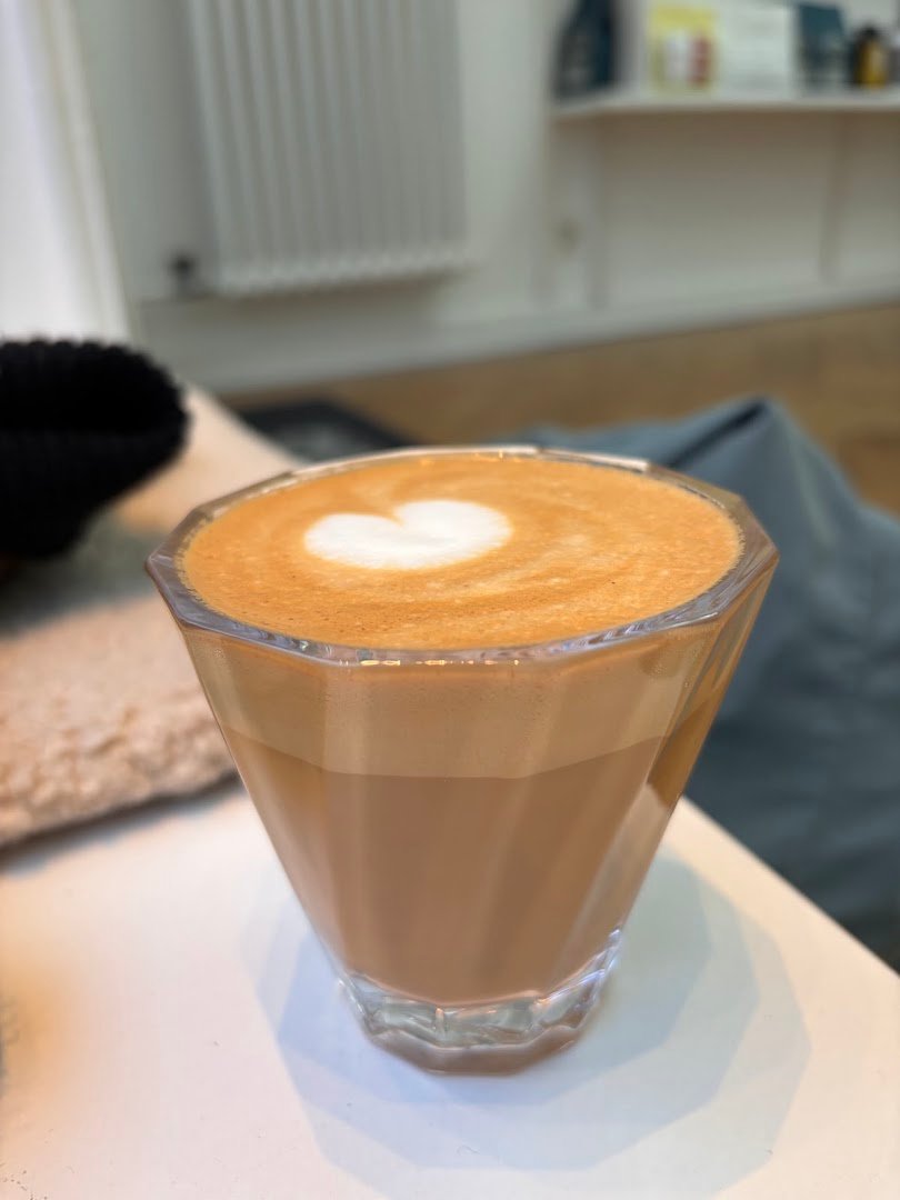 Coffee at COFFEE ADDICT, specialty coffee shop in Zurich