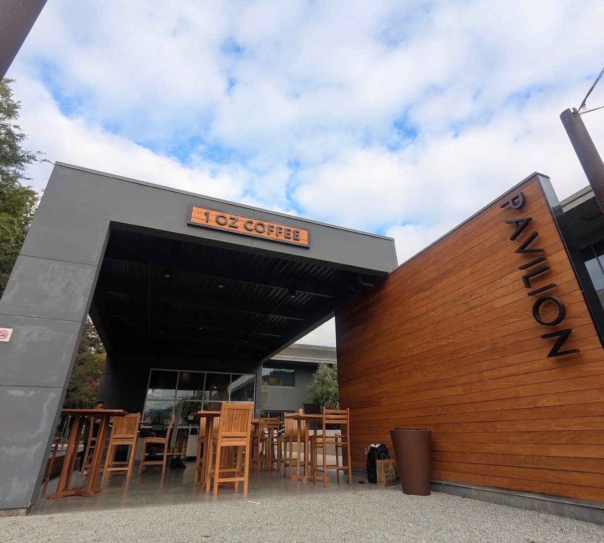 Storefront of 1 Oz Coffee, specialty coffee shop in San Jose