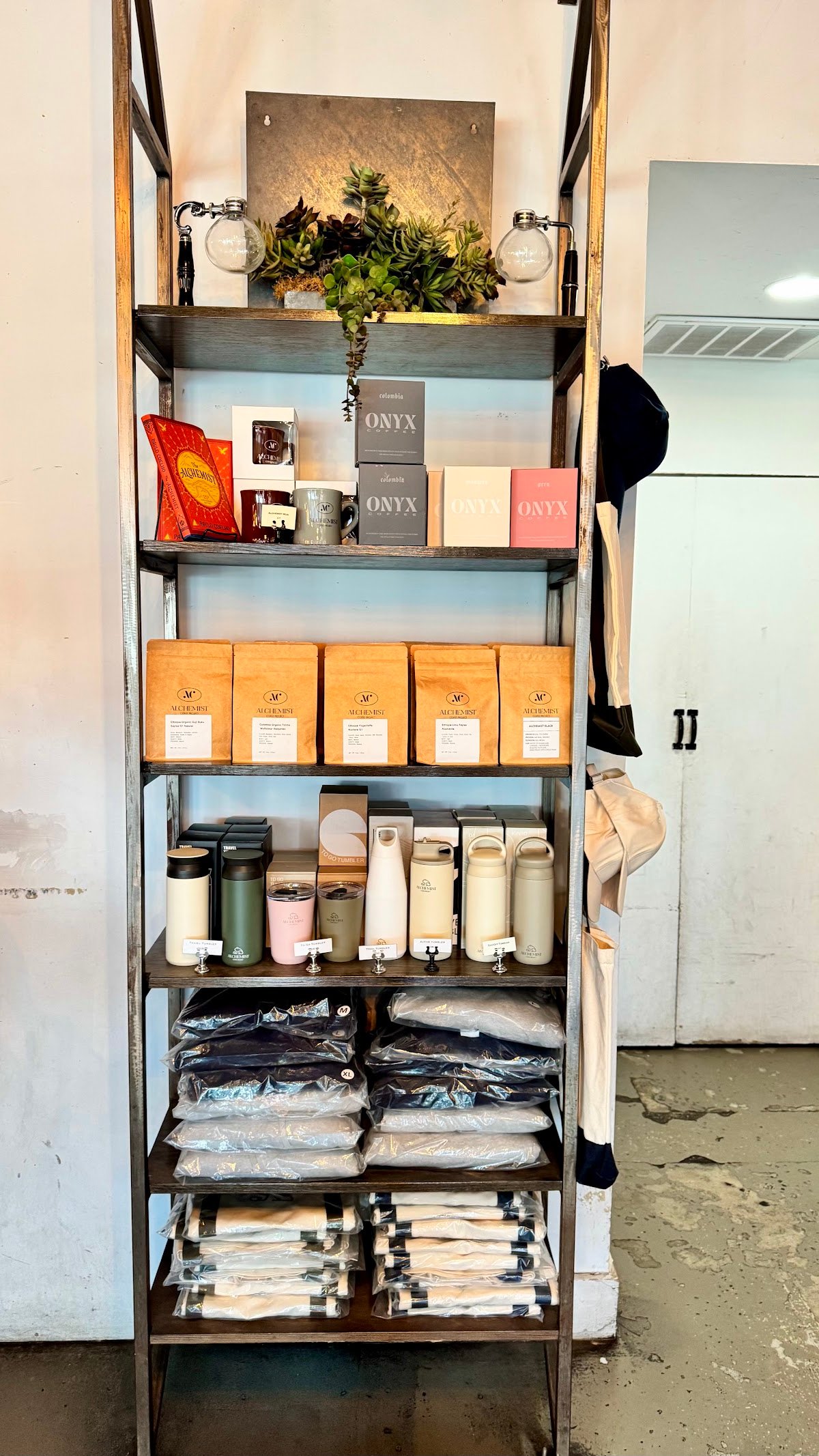 Alchemist Coffee Project specialty coffee shop in Los Angeles - photo 9