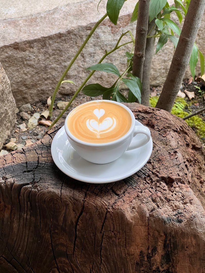 WEEKENDERS COFFEE TOMINOKOJI specialty coffee shop in Kyoto - photo 2