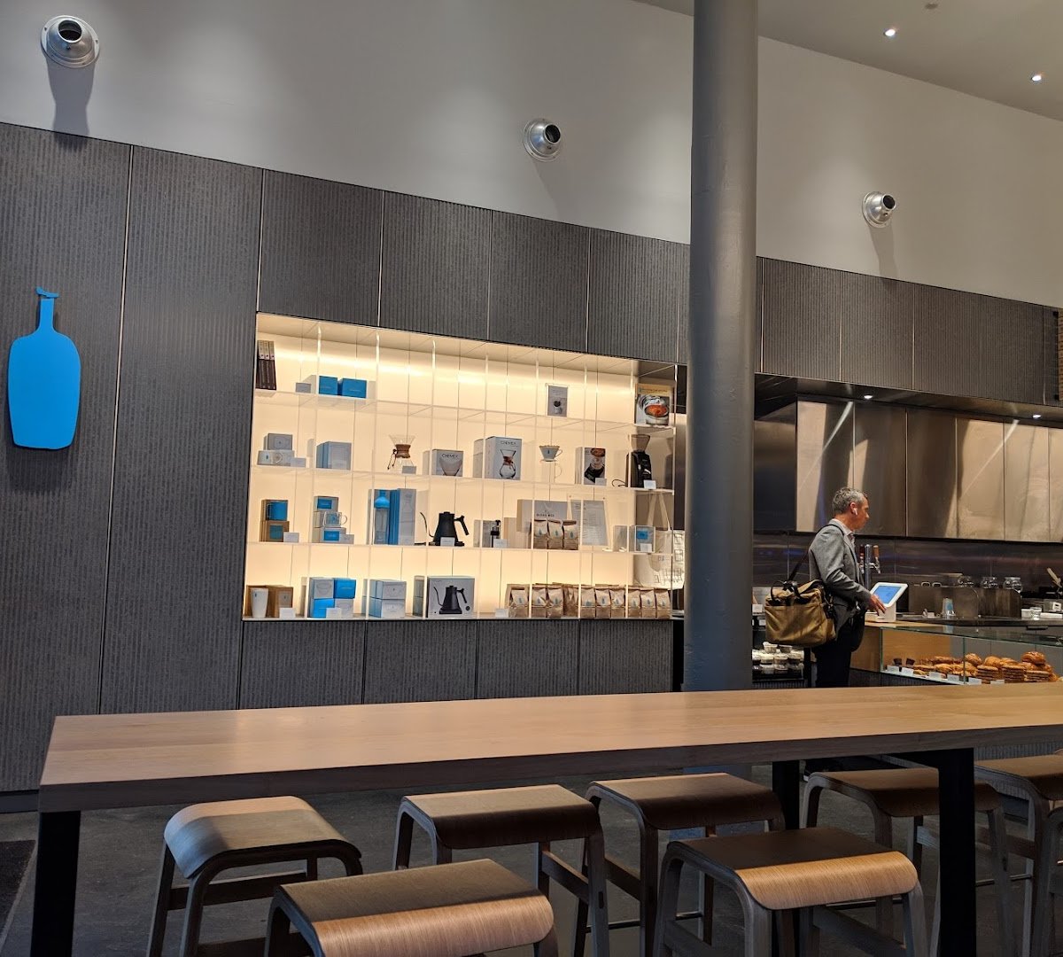 Blue Bottle Coffee specialty coffee shop in San Francisco - photo 20