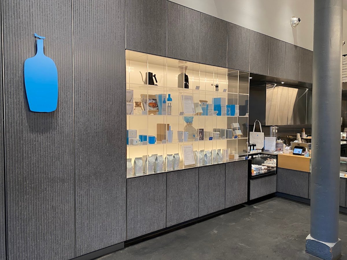 Blue Bottle Coffee specialty coffee shop in San Francisco - photo 2