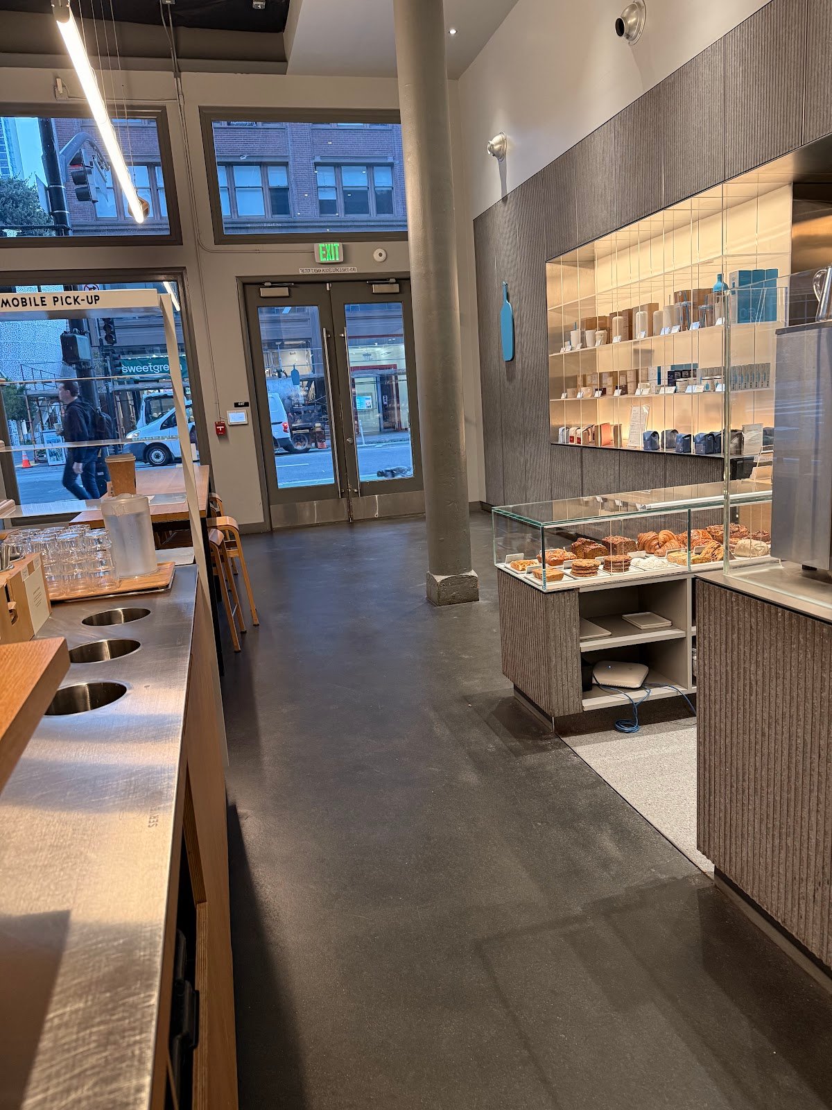 Blue Bottle Coffee specialty coffee shop in San Francisco - photo 4