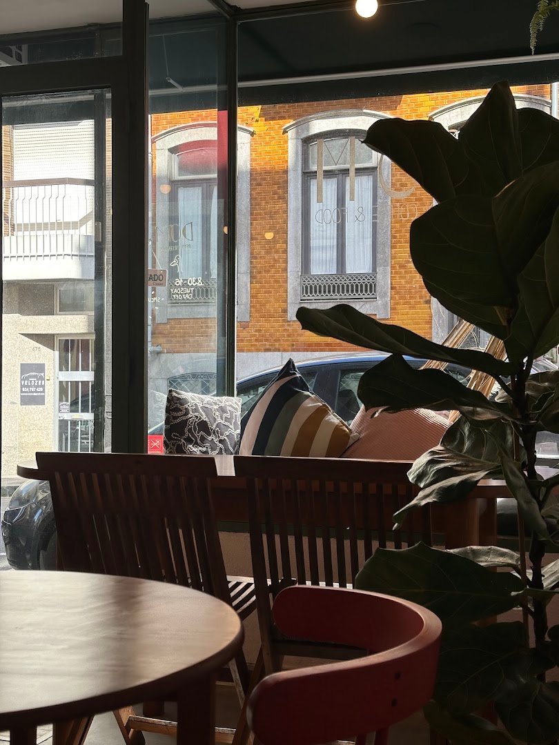 Interior of DOM - Specialty Coffee & Brunch / Evening Sharing Plates & Drinks, specialty coffee shop in Porto
