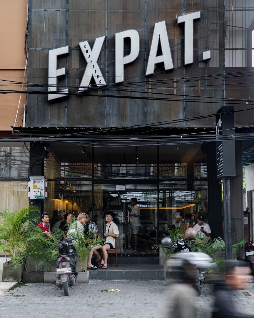 Expat. Roasters Seminyak Petitenget specialty coffee shop in Bali - photo 4