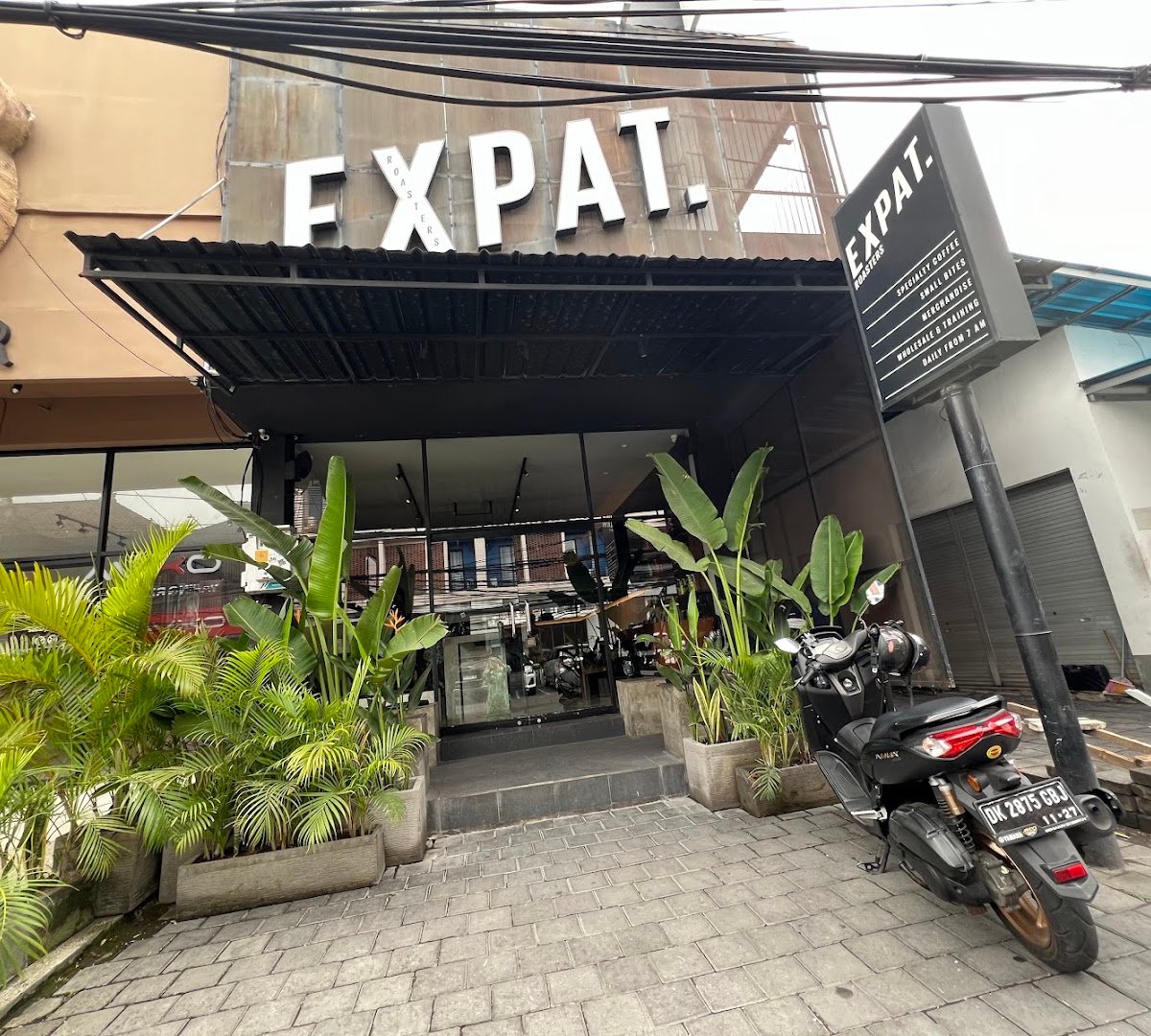 Expat. Roasters Seminyak Petitenget specialty coffee shop in Bali - photo 7