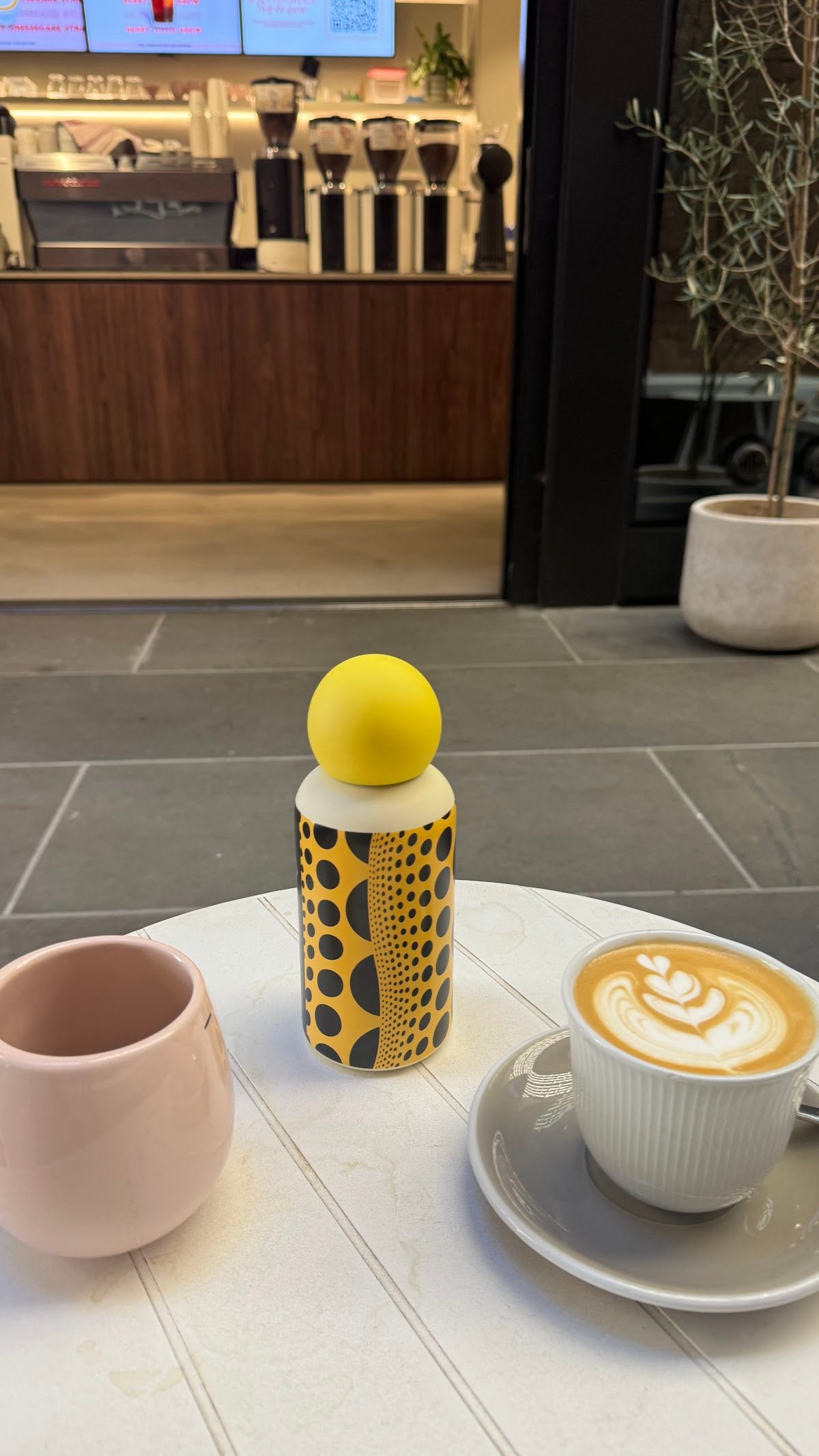 Project Zero Coffee Meriton Suites specialty coffee shop in Melbourne - photo 11