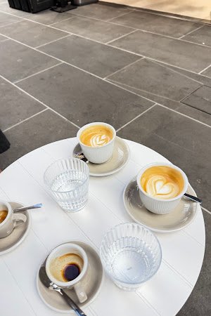 Project Zero Coffee Meriton Suites specialty coffee shop in Melbourne - photo 12