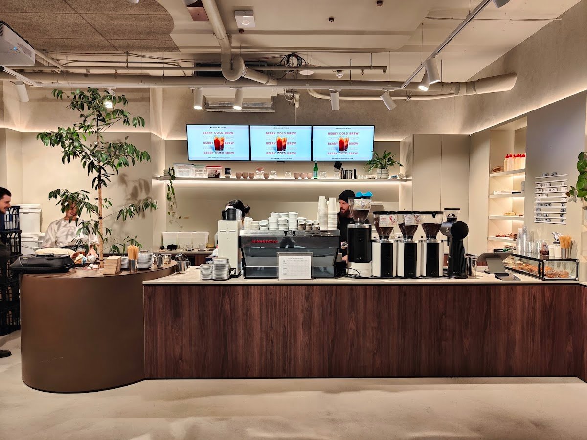 Project Zero Coffee Meriton Suites specialty coffee shop in Melbourne - photo 5