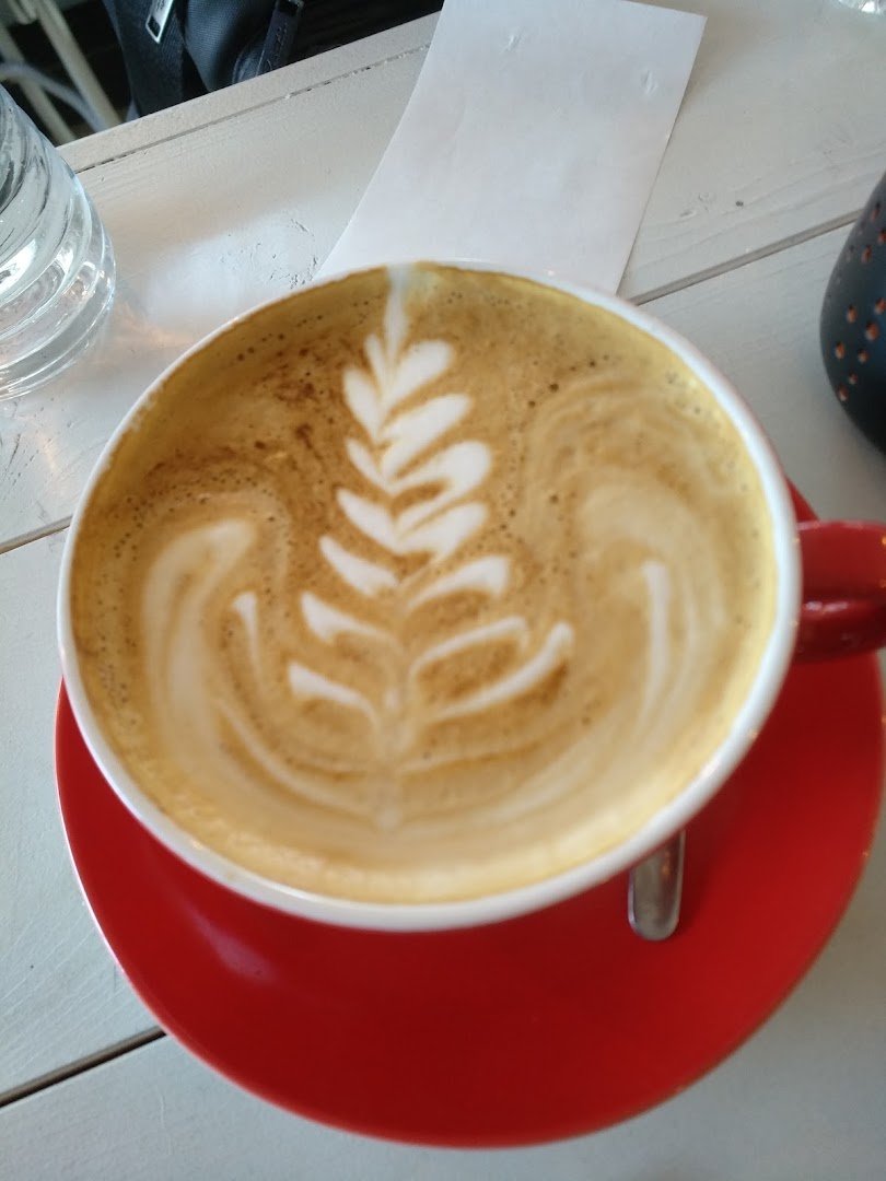 Coffee at Five 5 Grinders, specialty coffee shop in Athens