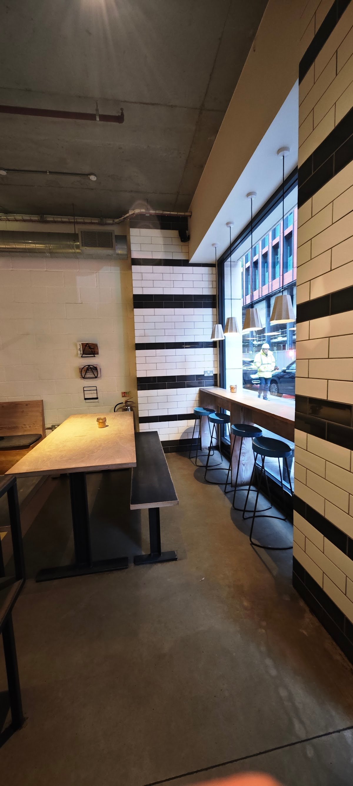 Iris & June specialty coffee shop in London - photo 6