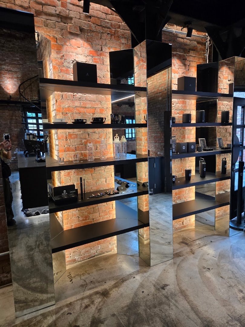 CHLIV - Huashan store specialty coffee shop in Taipei - photo 10