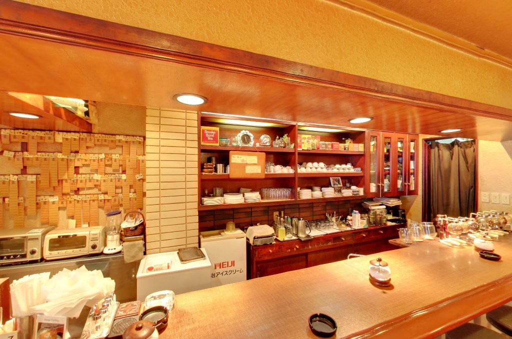 Maruyama specialty coffee shop in Kyoto - photo 4
