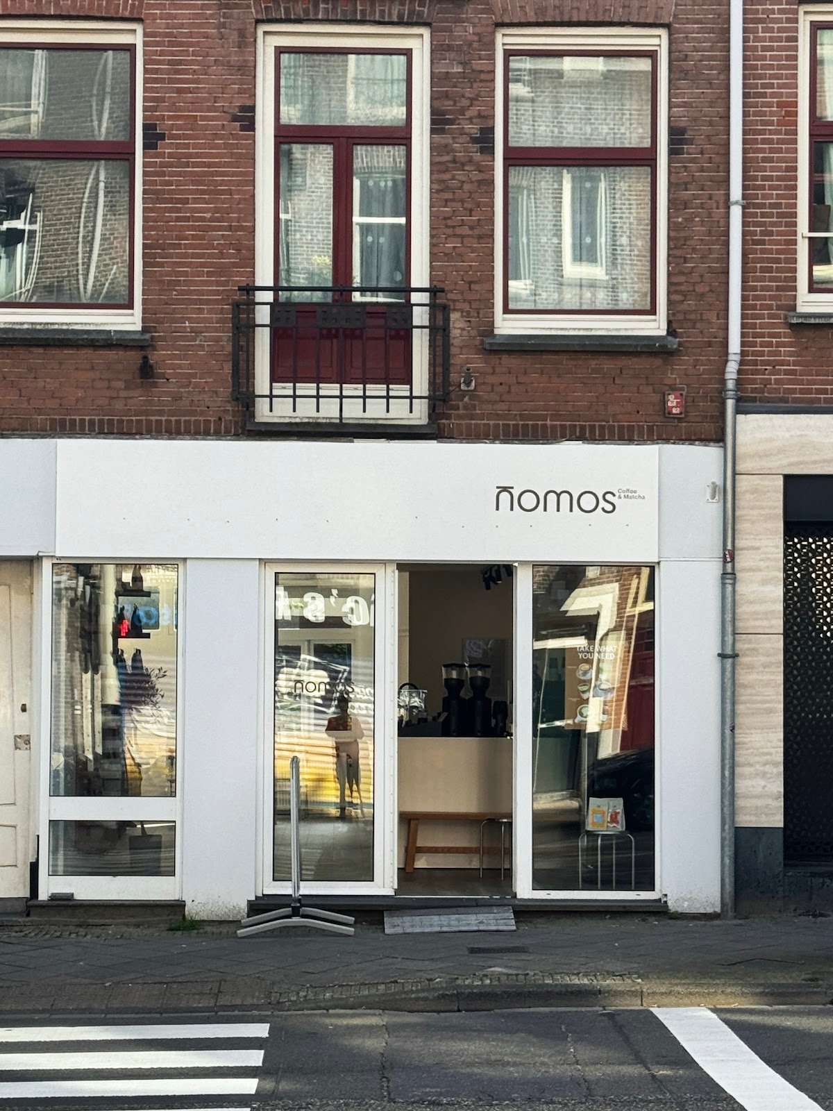 Nomos Coffee specialty coffee shop in Amsterdam - photo 2