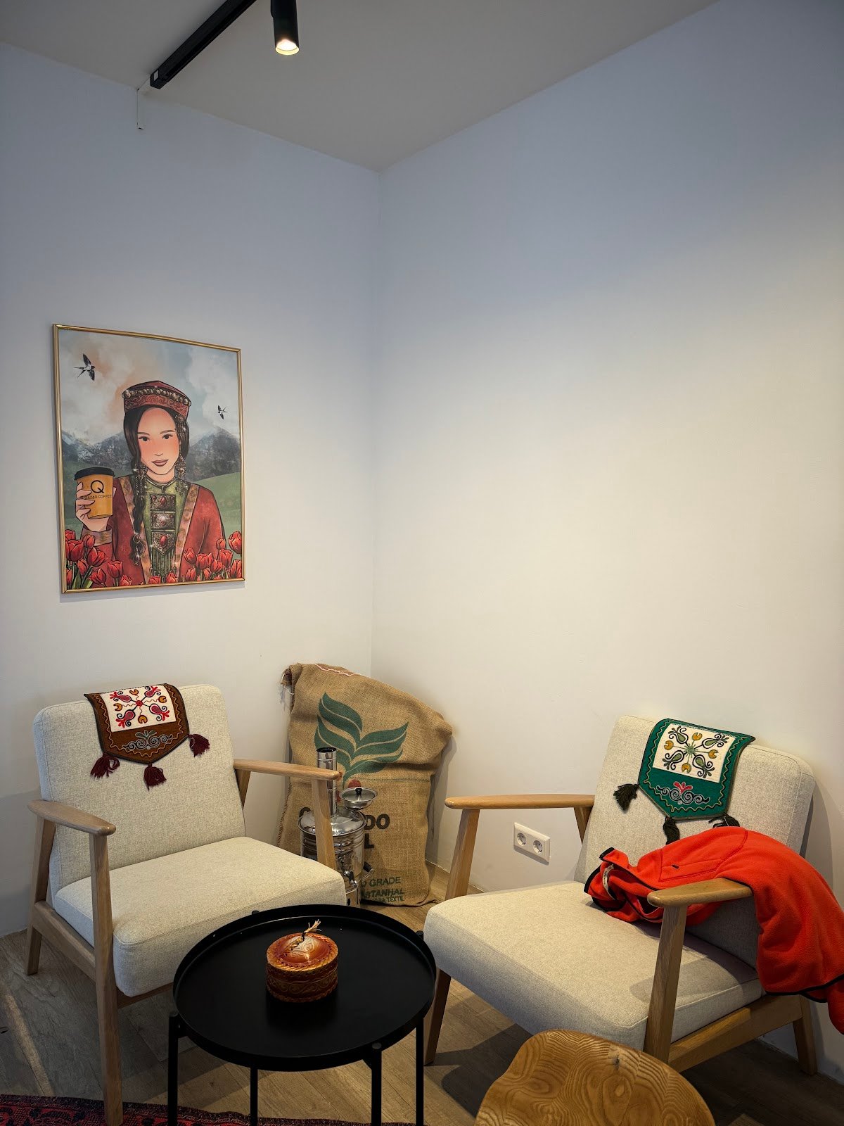 Nomos Coffee specialty coffee shop in Amsterdam - photo 6