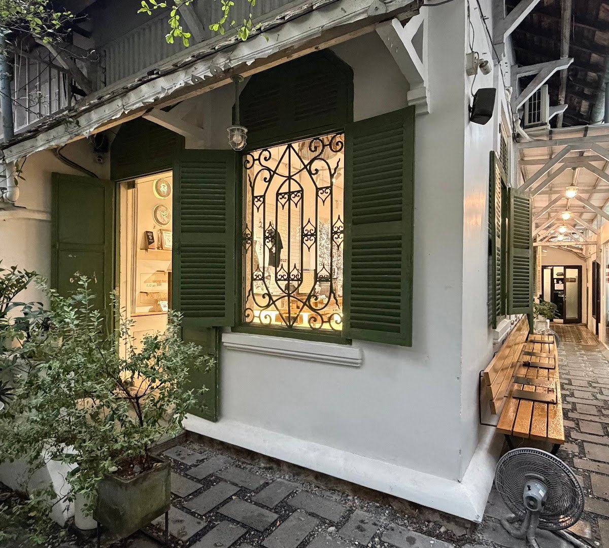 The Hummingbird Café & Roastery specialty coffee shop in Ho Chi Minh City - photo 9