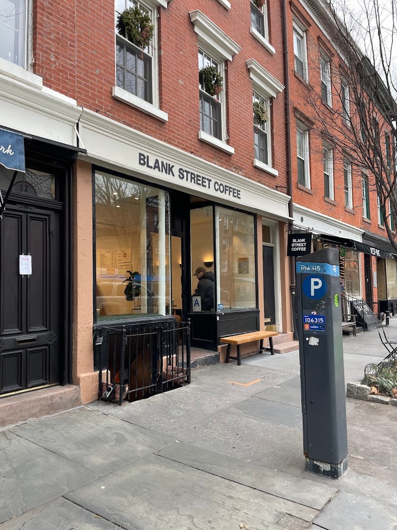 Blank Street specialty coffee shop in New York - photo 4