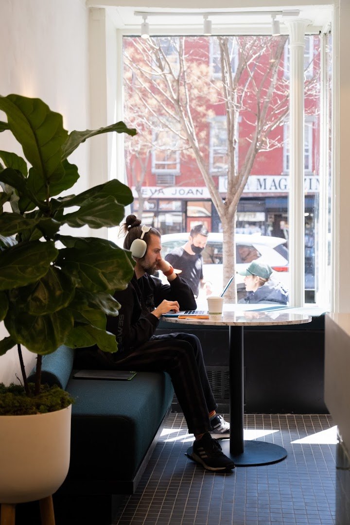 Blank Street specialty coffee shop in New York - photo 7