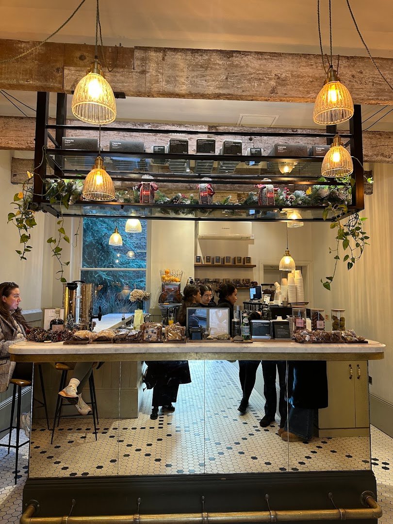 Hagen Espresso Bar (Hagen Chelsea) specialty coffee shop in London - photo 2