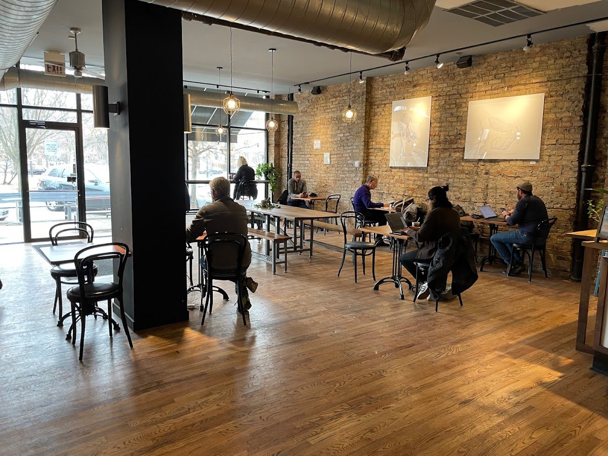 New Wave Coffee specialty coffee shop in Chicago - photo 2