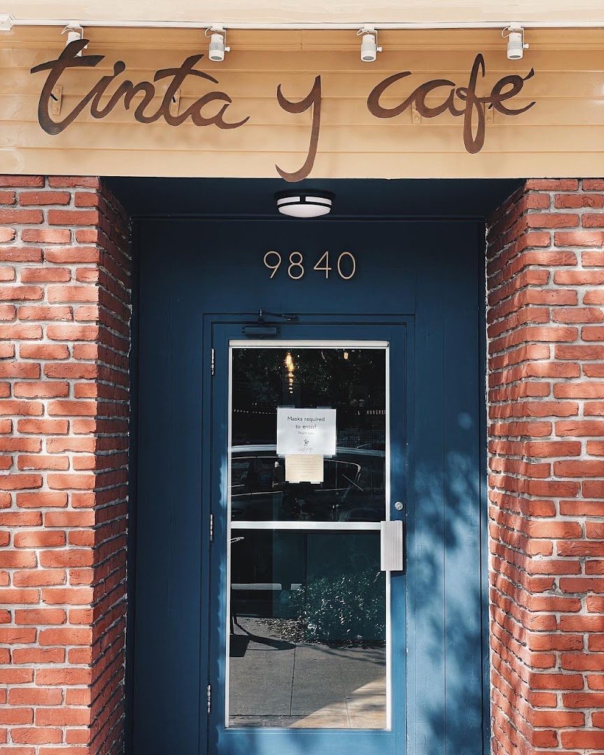 Storefront of Tinta Y Cafe - Coral Gables, specialty coffee shop in Miami