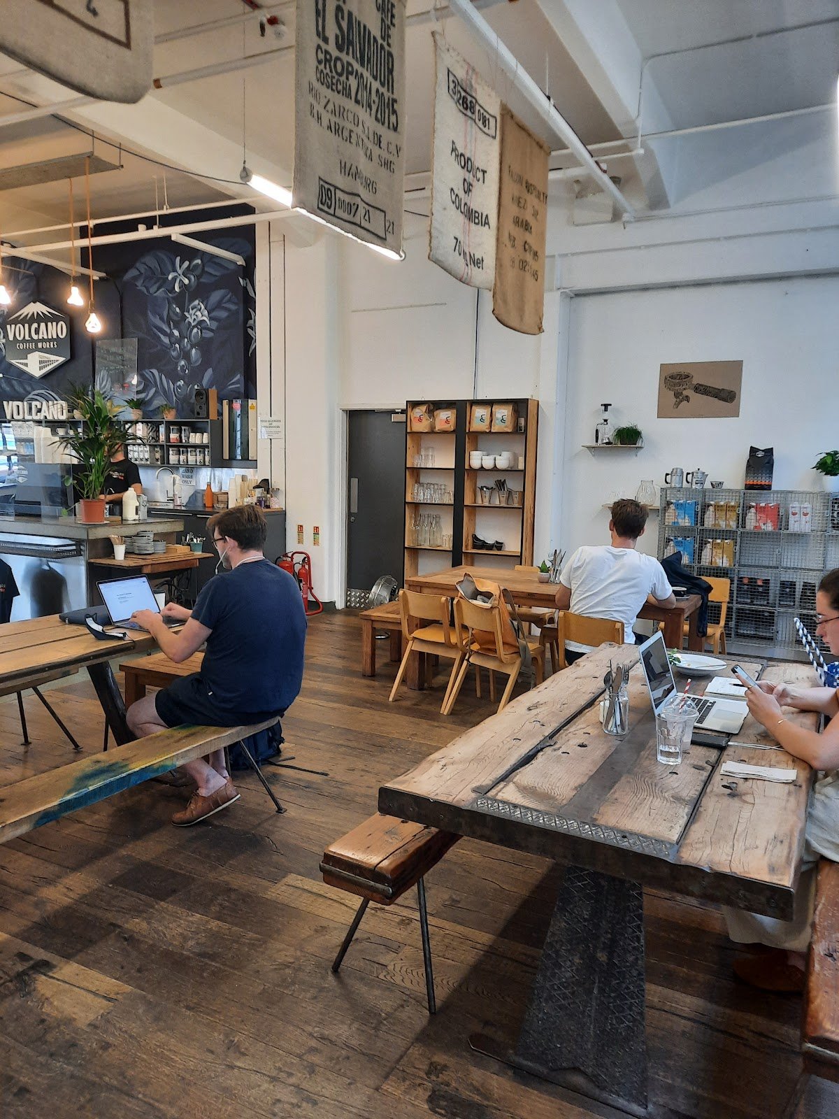 Volcano Coffee Works Cafe specialty coffee shop in London - photo 3