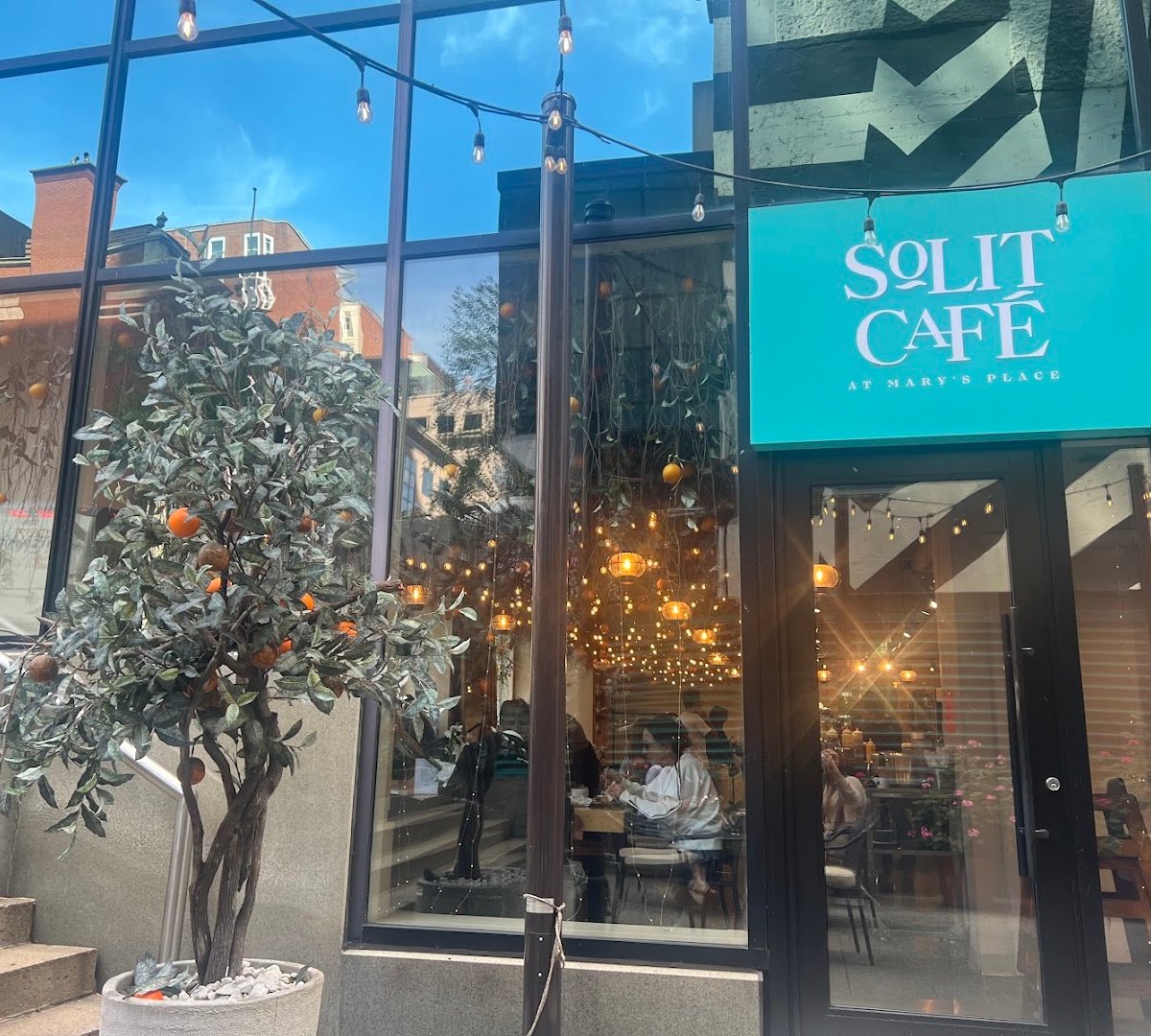 Storefront of SoLIT Café, specialty coffee shop in Montreal