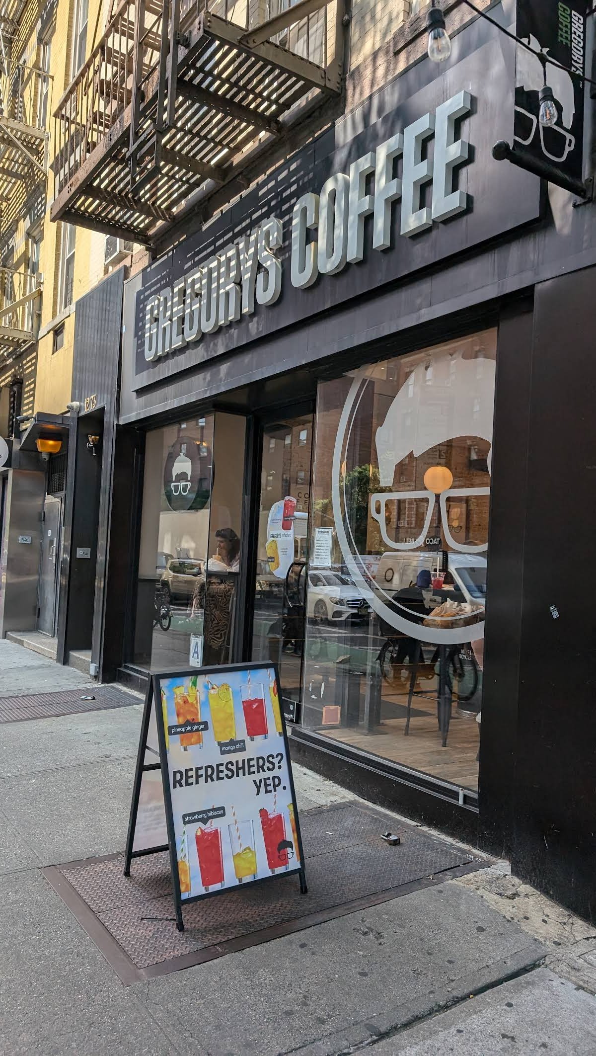 Gregorys Coffee specialty coffee shop in New York - photo 13