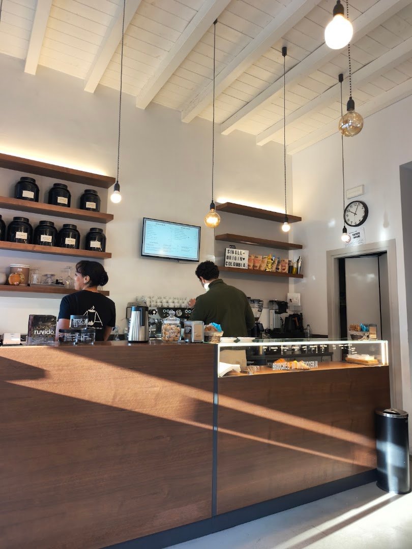 Interior of ALTURA Specialty Coffee Milan, specialty coffee shop in Milan