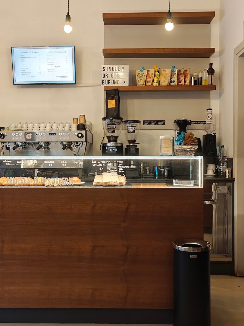 Interior of ALTURA Specialty Coffee Milan, specialty coffee shop in Milan