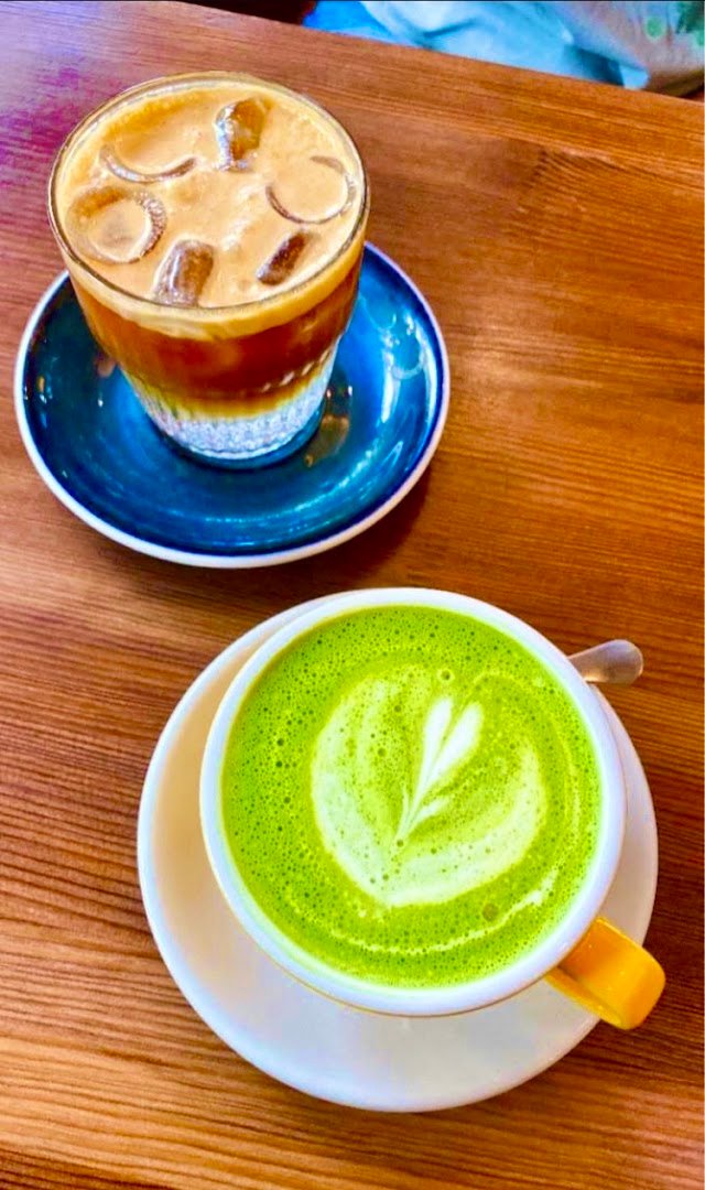 Mad Dog Coffee_Hangár specialty coffee shop in Budapest - photo 8