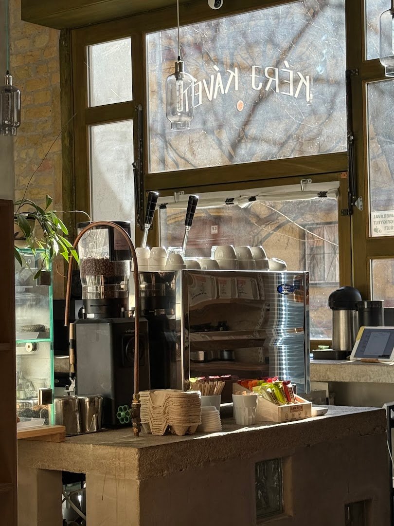 MTRM roast - specialty coffee micro roastery and showroom Budapest specialty coffee shop in Budapest - photo 5