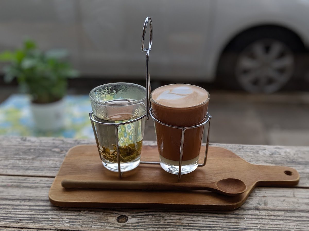 The Robin Craft Cafe specialty coffee shop in London - photo 3