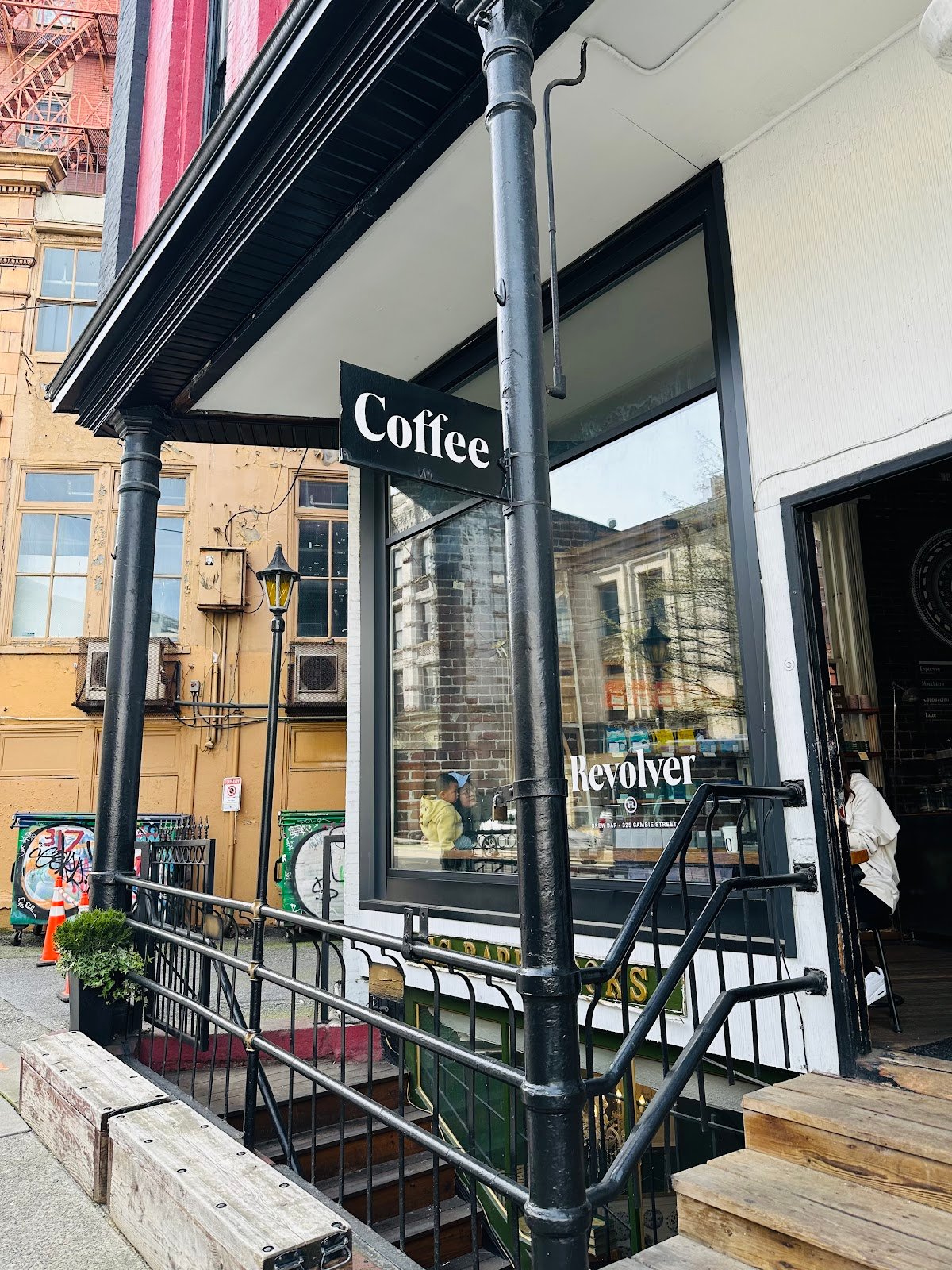 Revolver specialty coffee shop in Vancouver - photo 6