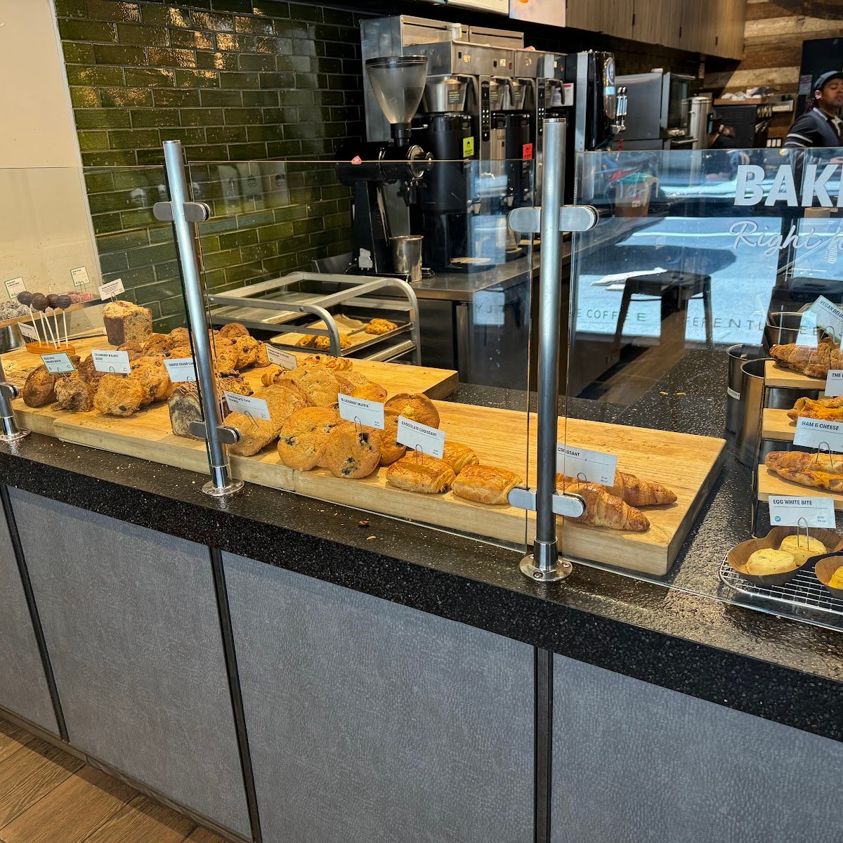 Gregorys Coffee specialty coffee shop in New York - photo 2