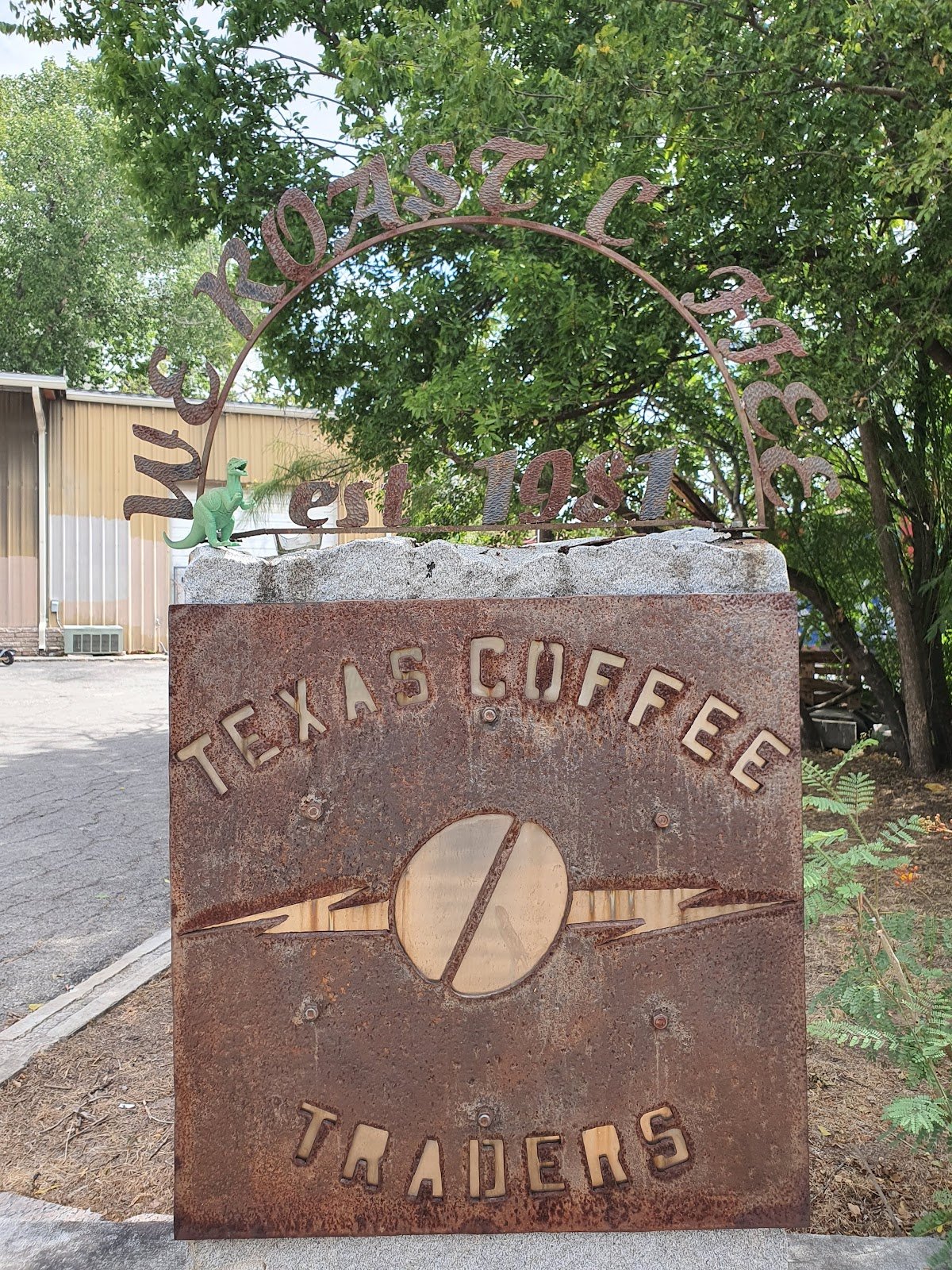 Texas Coffee Traders Cafe specialty coffee shop in Austin - photo 4