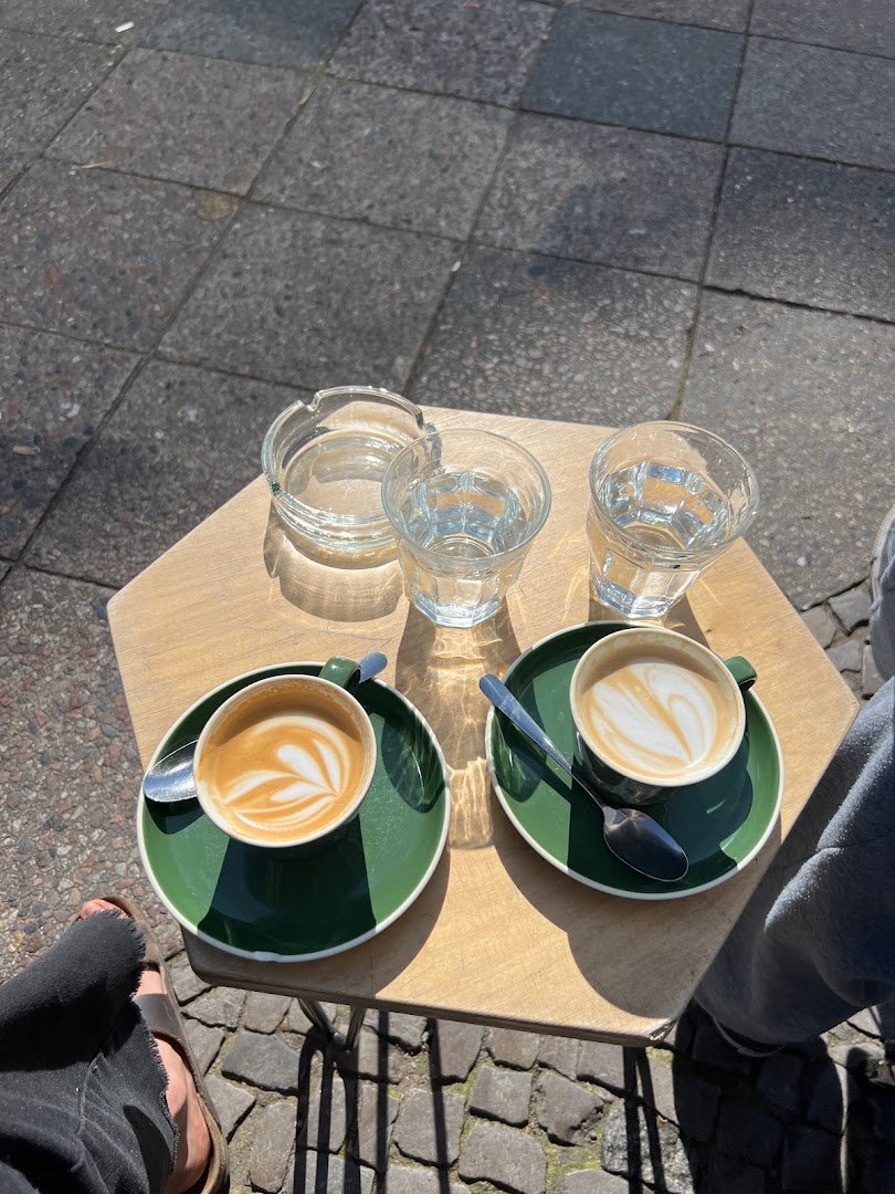 Isla specialty coffee shop in Berlin - photo 5