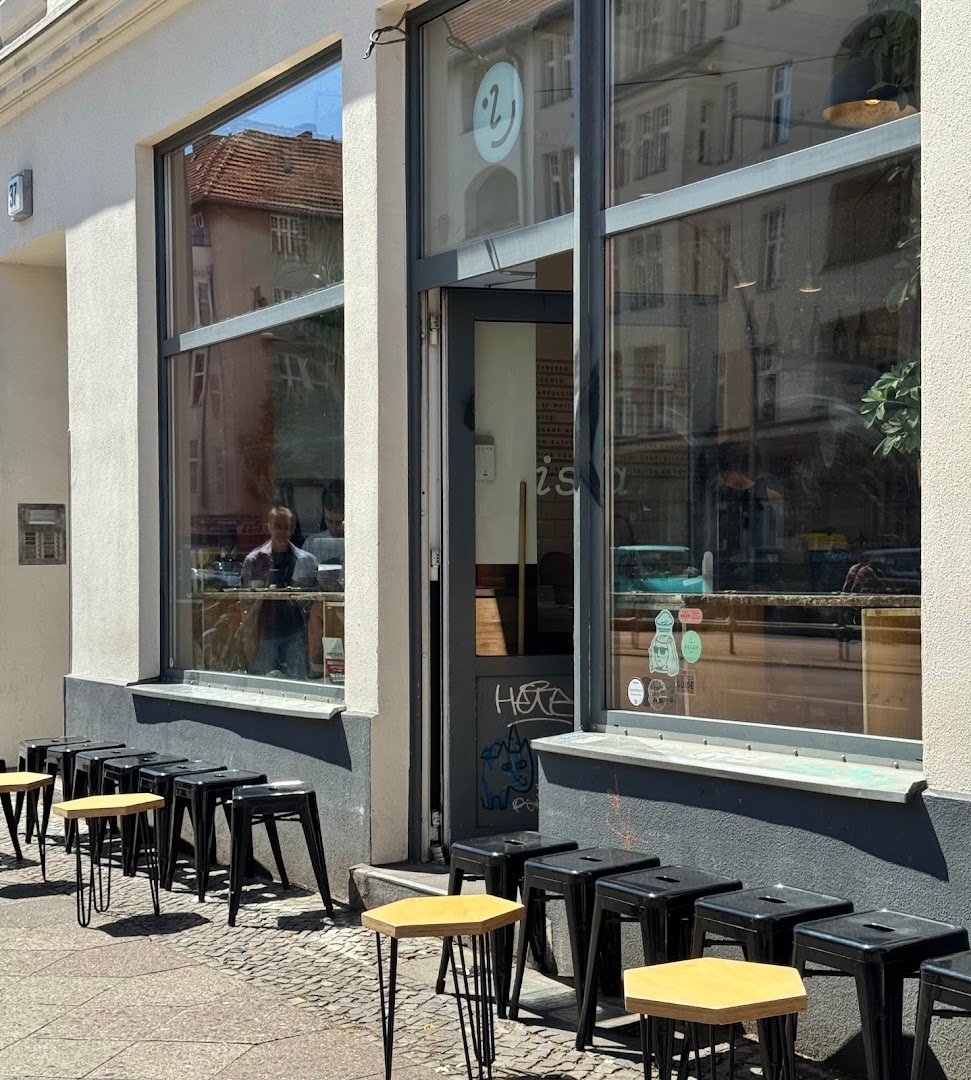 Isla specialty coffee shop in Berlin - photo 7
