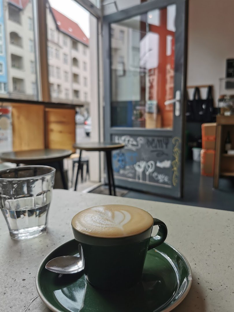 Isla specialty coffee shop in Berlin - photo 8