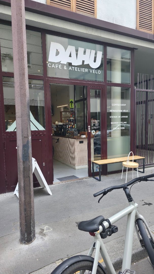 DAHU - Café & Atelier Vélo specialty coffee shop in Paris - photo 8