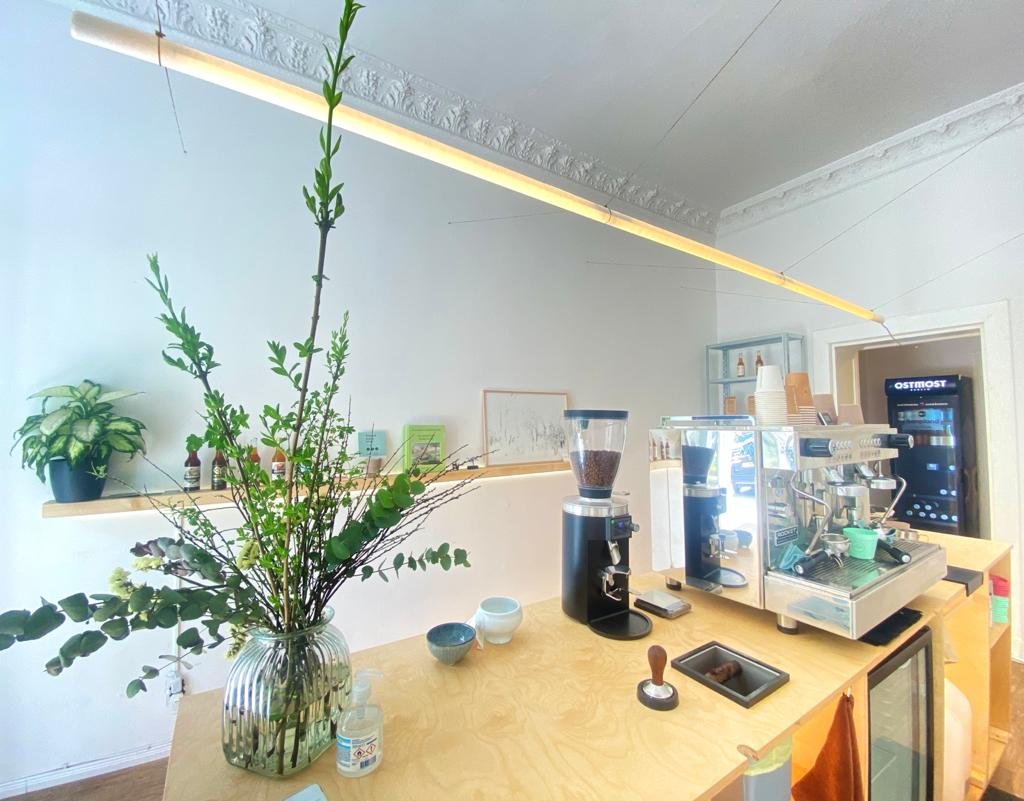 Bonpland Cafe Bar Berlin specialty coffee shop in Berlin - photo 4