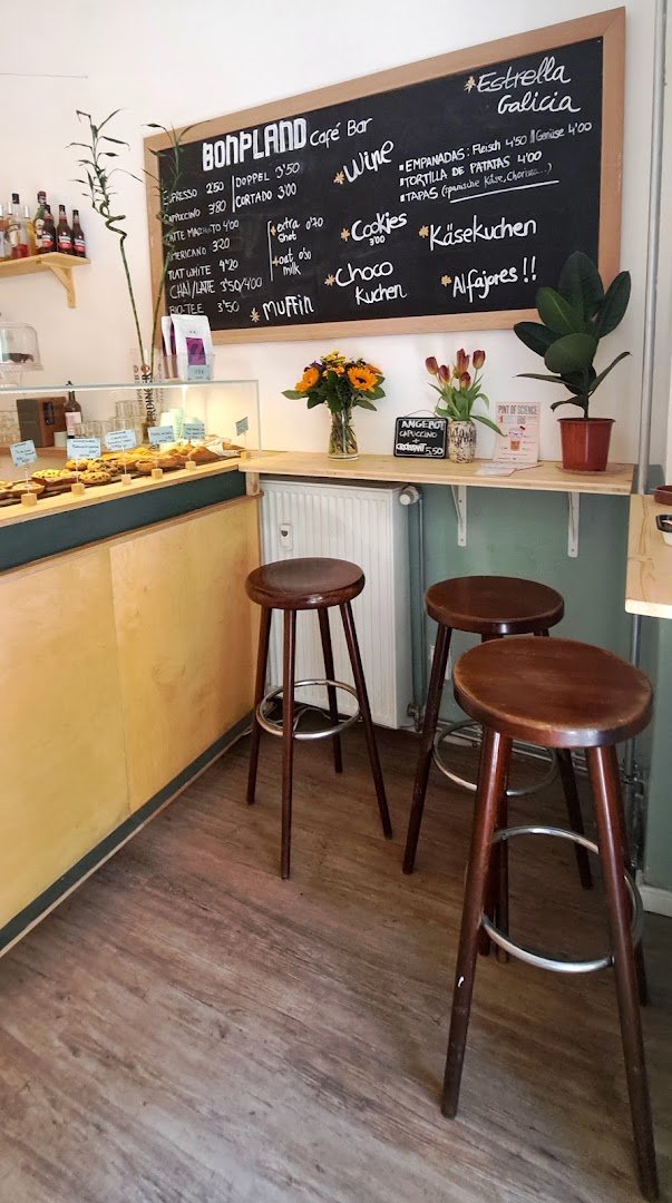 Bonpland Cafe Bar Berlin specialty coffee shop in Berlin - photo 9