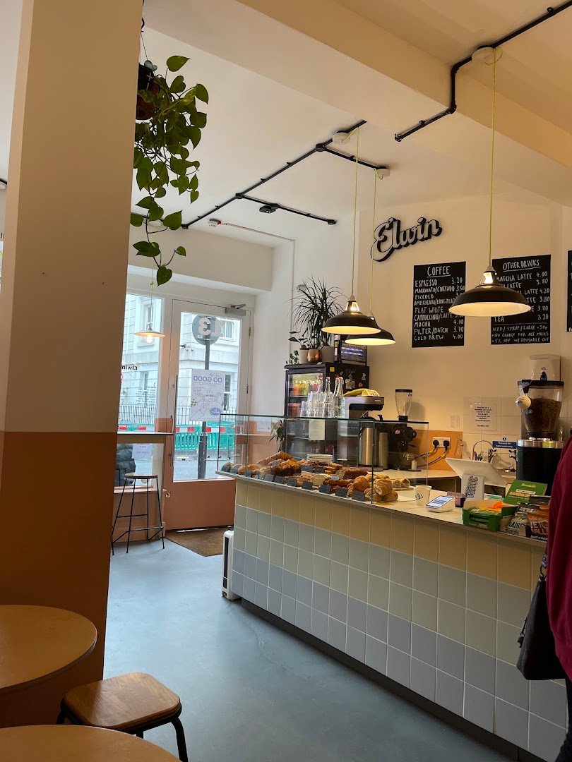 Elwin Coffee specialty coffee shop in London - photo 6