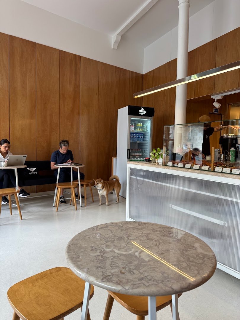 Interior of FÁBRICA COFFEE ROASTERS - SANTOS, specialty coffee shop in Lisbon