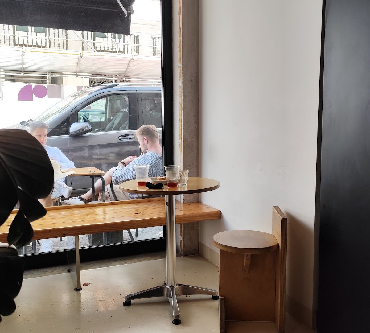 Interior of FÁBRICA COFFEE ROASTERS - SANTOS, specialty coffee shop in Lisbon