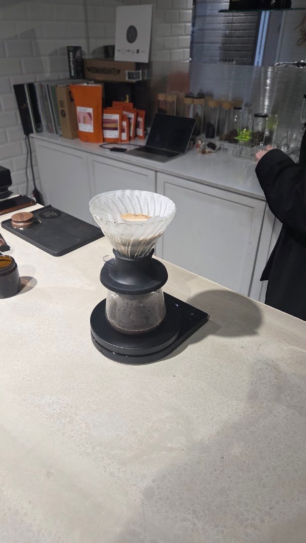 Synchro Station specialty coffee shop in Barcelona - photo 8