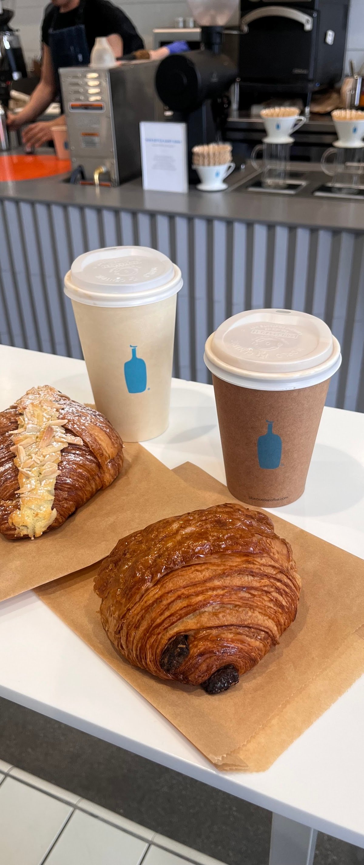 Blue Bottle Coffee specialty coffee shop in Los Angeles - photo 8