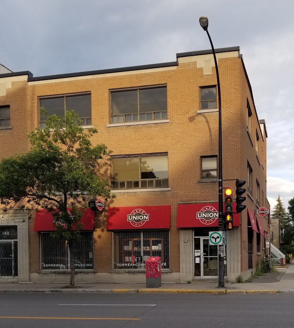 Storefront of Café Union, specialty coffee shop in Montreal