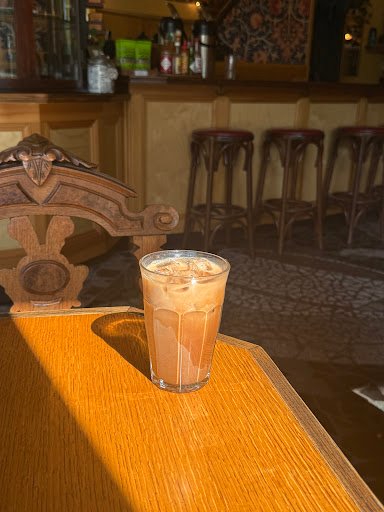 Floyd's Coffeehouse and Wine Bar specialty coffee shop in Portland - photo 12