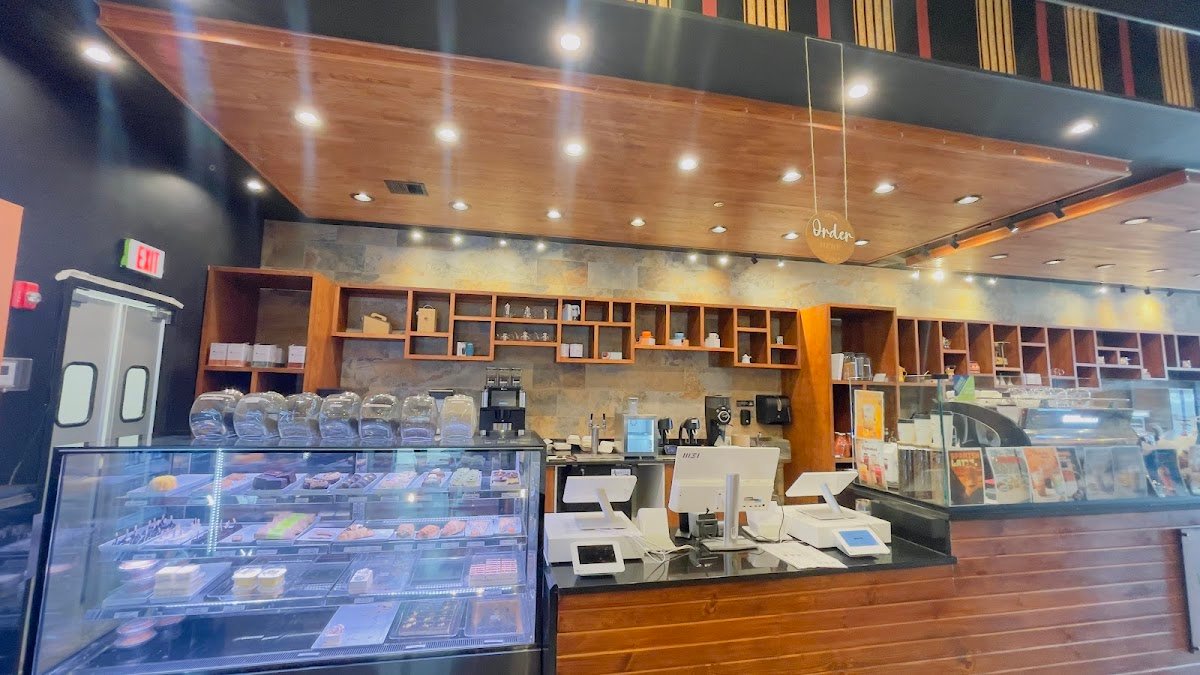 Qahwah House Coffee - Skokie specialty coffee shop in Chicago - photo 4